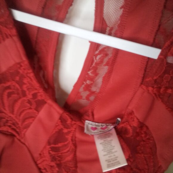 Three Pink Hearts Trixxi Dress Women XL Sleeveless Lace Detail Party Holiday Red - Picture 11 of 16